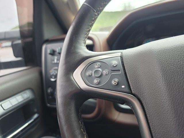 2015 Chevrolet Silverado 2500HD Built After Aug 14 Crew Cab Standard Box 4-Wheel Drive High Country
