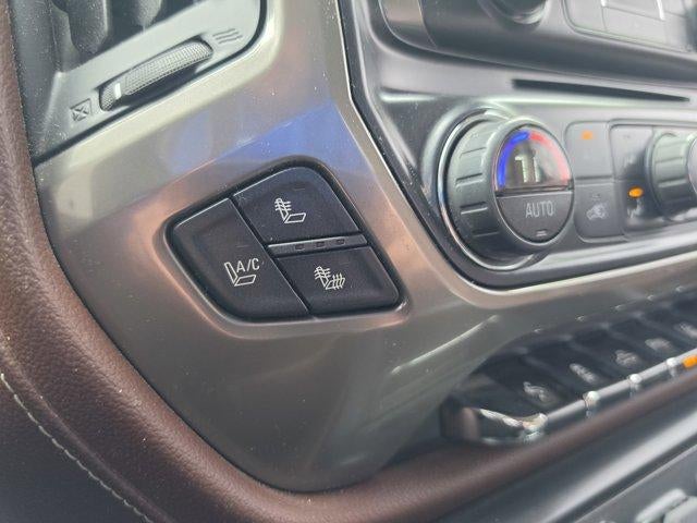 2015 Chevrolet Silverado 2500HD Built After Aug 14 Crew Cab Standard Box 4-Wheel Drive High Country