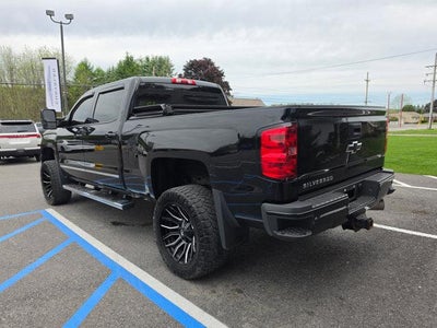 2015 Chevrolet Silverado 2500HD Built After Aug 14 Crew Cab Standard Box 4-Wheel Drive High Country