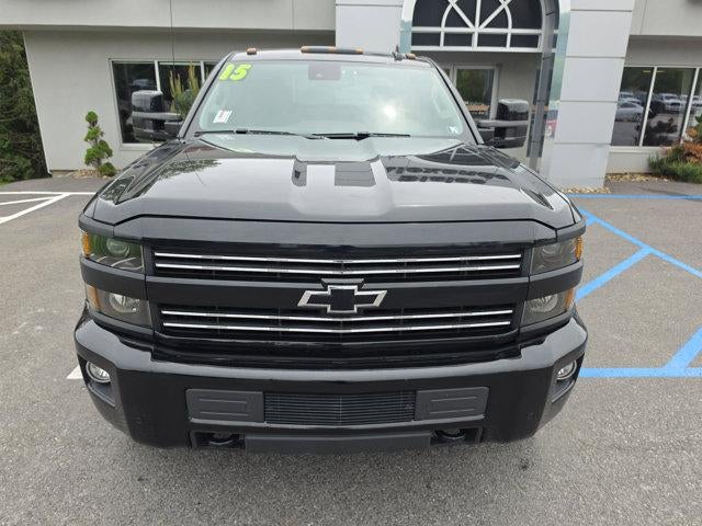 2015 Chevrolet Silverado 2500HD Built After Aug 14 Crew Cab Standard Box 4-Wheel Drive High Country