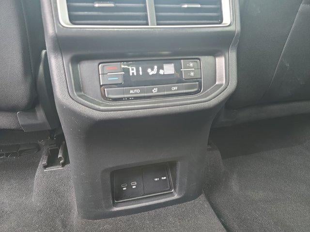 2025 Volkswagen Atlas 2.0T SE w/Technology 4MOTION