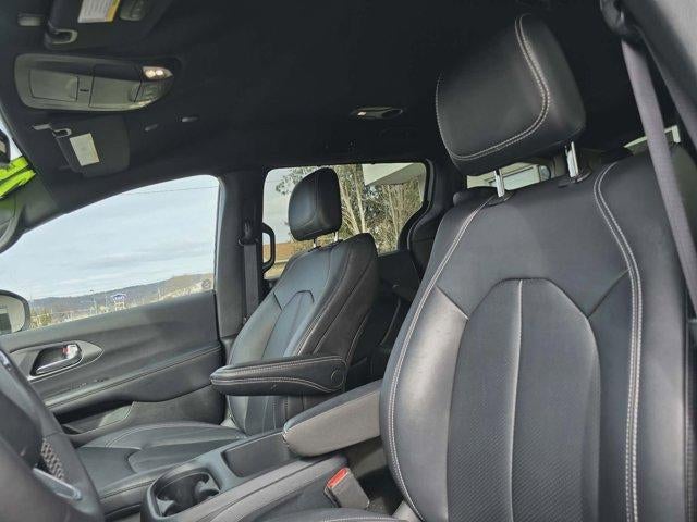 2025 Chrysler Pacifica Select FWD