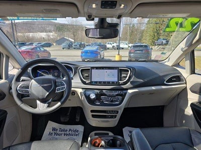 2022 Chrysler Pacifica Touring L AWD