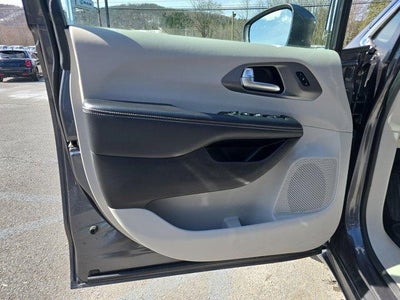 2022 Chrysler Pacifica Touring L AWD