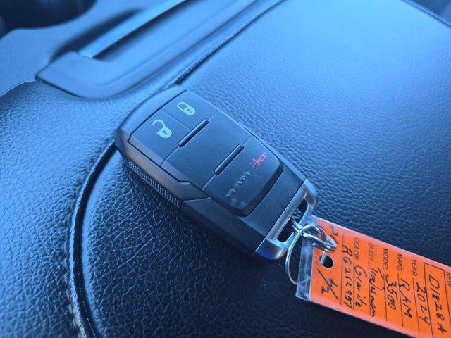 2024 RAM 3500 Tradesman 4x4 Crew Cab 6'4" Box