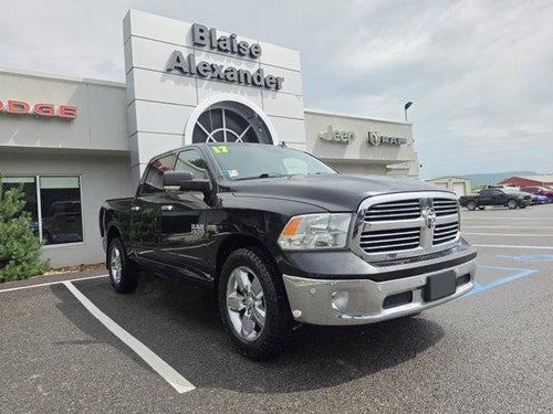 2017 RAM 1500 Big Horn 4x4 Crew Cab 5'7" Box