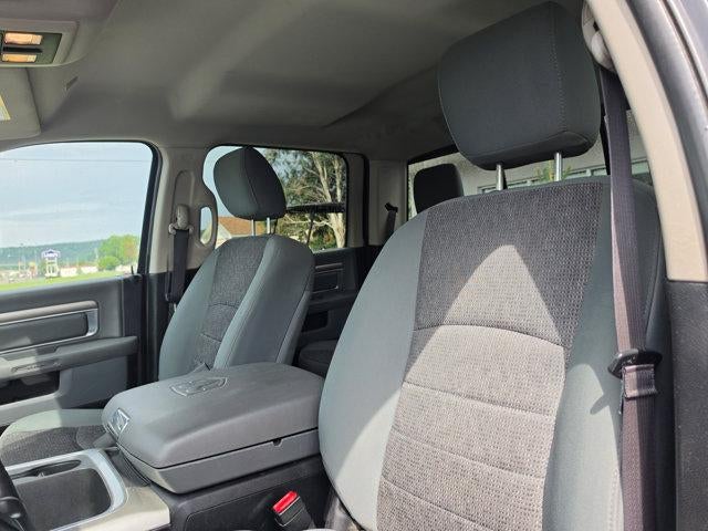 2017 RAM 1500 Big Horn 4x4 Crew Cab 5'7" Box