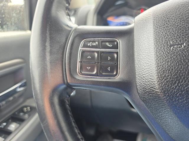 2017 RAM 1500 Big Horn 4x4 Crew Cab 5'7" Box