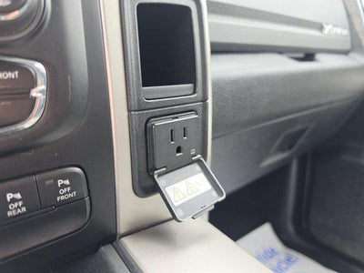 2017 RAM 1500 Big Horn 4x4 Crew Cab 5'7" Box