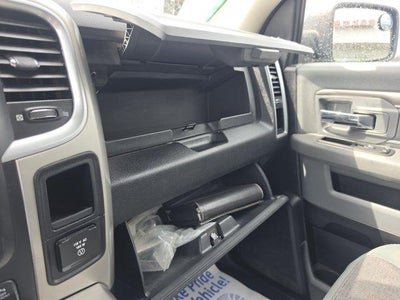 2017 RAM 1500 Big Horn 4x4 Crew Cab 5'7" Box