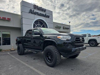 2023 Toyota Tacoma 4WD 4WD SR Double Cab 5' Bed V6 AT (GS)