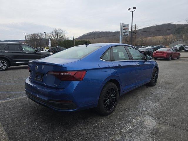2022 Volkswagen Jetta SE Auto