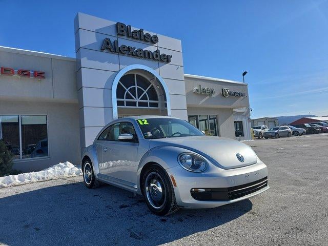 2012 Volkswagen Beetle 2dr Cpe Auto 2.5L PZEV