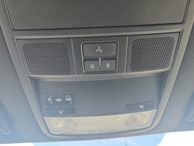 2012 Volkswagen Beetle 2dr Cpe Auto 2.5L PZEV