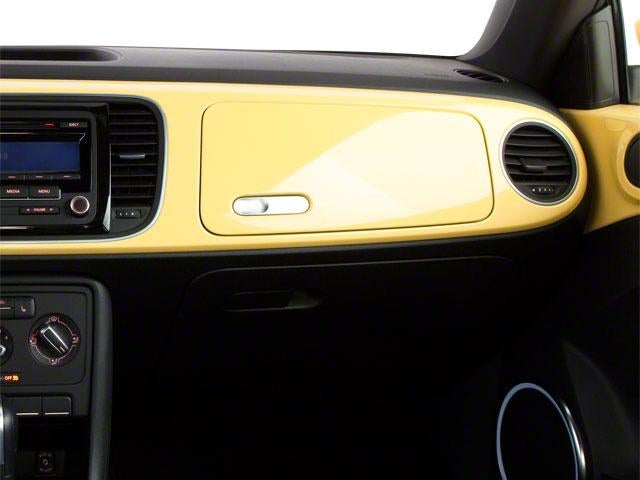 2012 Volkswagen Beetle 2dr Cpe Auto 2.5L PZEV