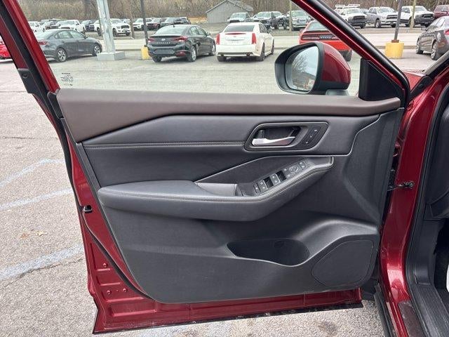 2023 Nissan Rogue AWD SL