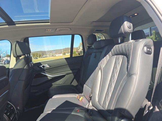 2026 BMW X7 xDrive40i Sports Activity Vehicle