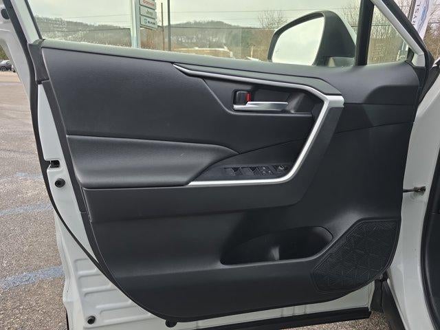 2023 Toyota RAV4 Hybrid SE AWD (Natl)