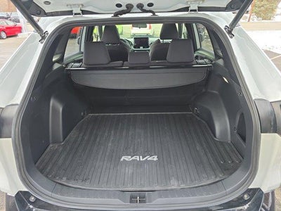 2023 Toyota RAV4 Hybrid SE AWD (Natl)