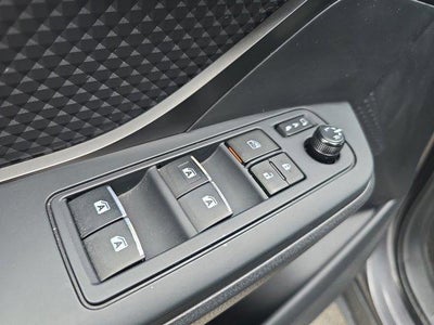 2018 Toyota C-HR XLE Premium FWD (Natl)