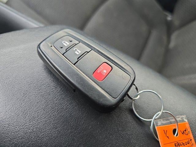 2018 Toyota C-HR XLE Premium FWD (Natl)