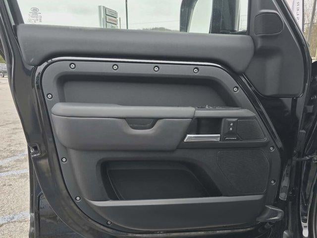 2025 Land Rover Defender 110 P300 S