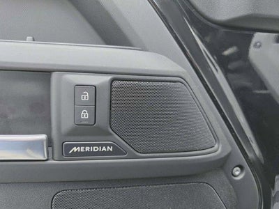 2025 Land Rover Defender 110 P300 S