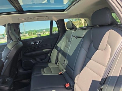 2025 Volvo V60 Cross Country B5 AWD Plus