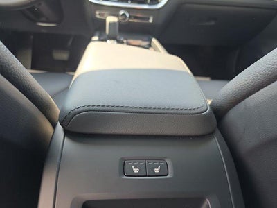 2025 Volvo V60 Cross Country B5 AWD Plus