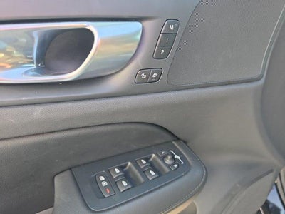 2025 Volvo V60 Cross Country B5 AWD Plus