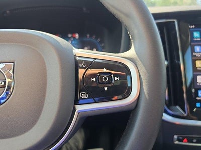 2025 Volvo V60 Cross Country B5 AWD Plus