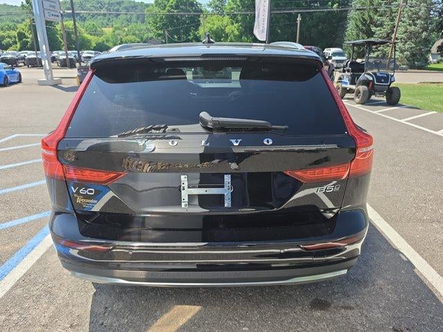2025 Volvo V60 Cross Country B5 AWD Plus
