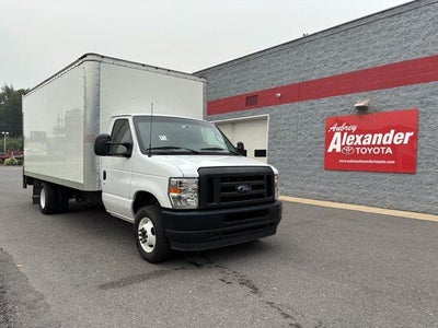 2024 Ford E-Series Cutaway E-350 SRW 138" WB