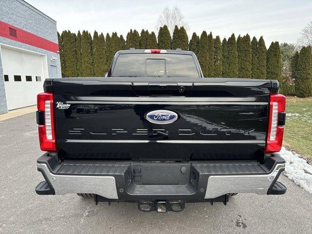 2024 Ford Super Duty F-350 SRW LARIAT 4WD Crew Cab 6.75' Box