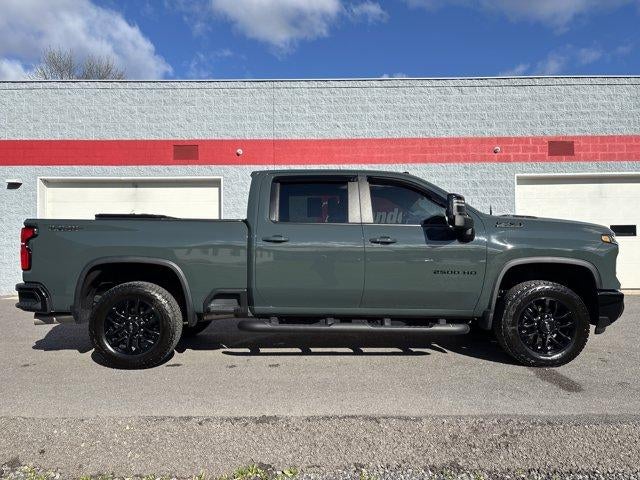 2025 Chevrolet Silverado 2500 HD Crew Cab Standard Box 4-Wheel Drive LT