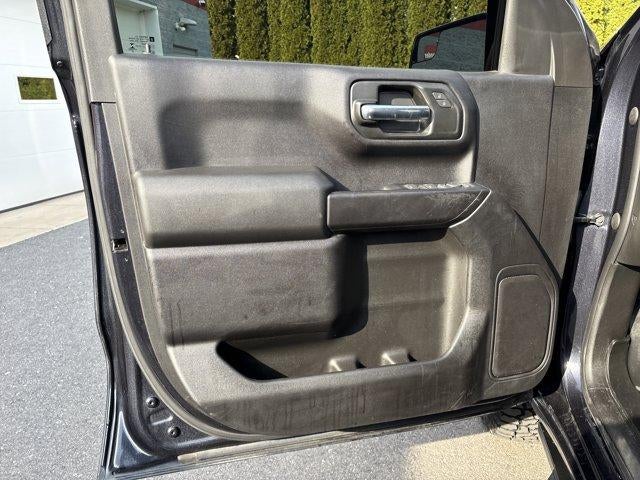 2022 Chevrolet Silverado 1500 Crew Cab Short Box 4-Wheel Drive Custom