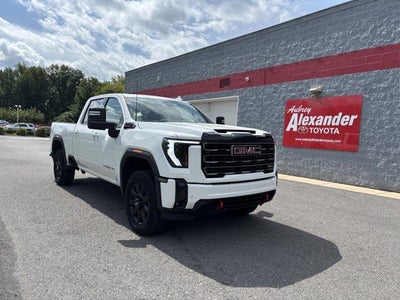 2026 GMC Sierra 2500 HD Crew Cab Standard Box 4-Wheel Drive AT4