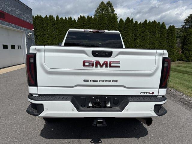 2026 GMC Sierra 2500 HD Crew Cab Standard Box 4-Wheel Drive AT4