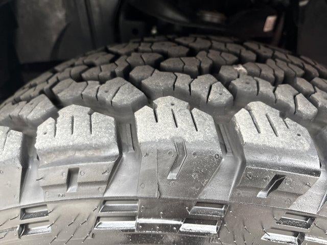 2021 Nissan Titan 4x4 Crew Cab SV