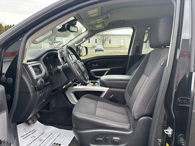 2021 Nissan Titan 4x4 Crew Cab SV