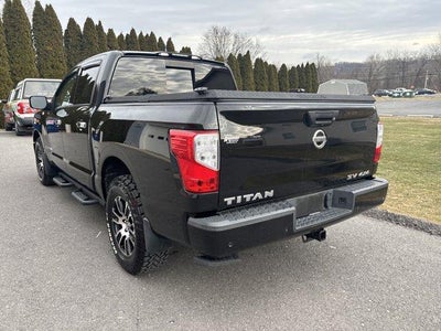2021 Nissan Titan 4x4 Crew Cab SV