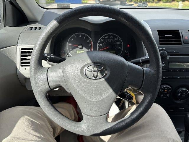 2009 Toyota Corolla 4dr Sdn Auto LE (Natl)