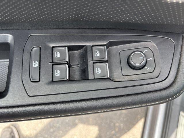 2025 Volkswagen Atlas 2.0T SE w/Technology 4MOTION