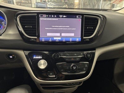 2023 Chrysler Pacifica Touring L FWD