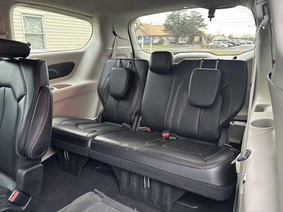 2024 Chrysler Pacifica Touring L FWD