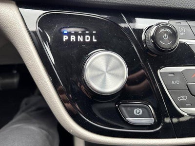 2024 Chrysler Pacifica Touring L FWD