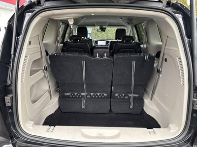 2024 Chrysler Pacifica Touring L FWD