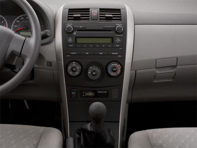 2010 Toyota Corolla 4dr Sdn Auto (Natl)