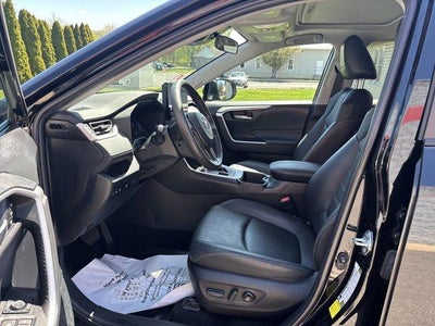 2023 Toyota RAV4 XLE Premium AWD (Natl)