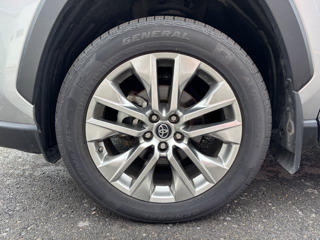 2019 Toyota RAV4 XLE Premium AWD (Natl)